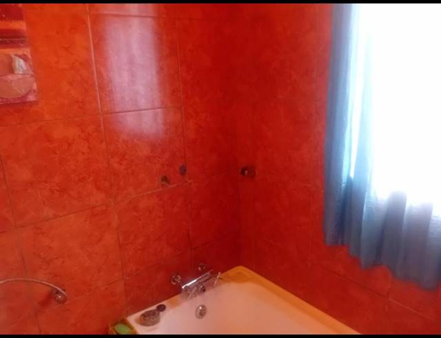 2 BEDROOM HOUSE FOR SALE IN SOSHANGUVE XX